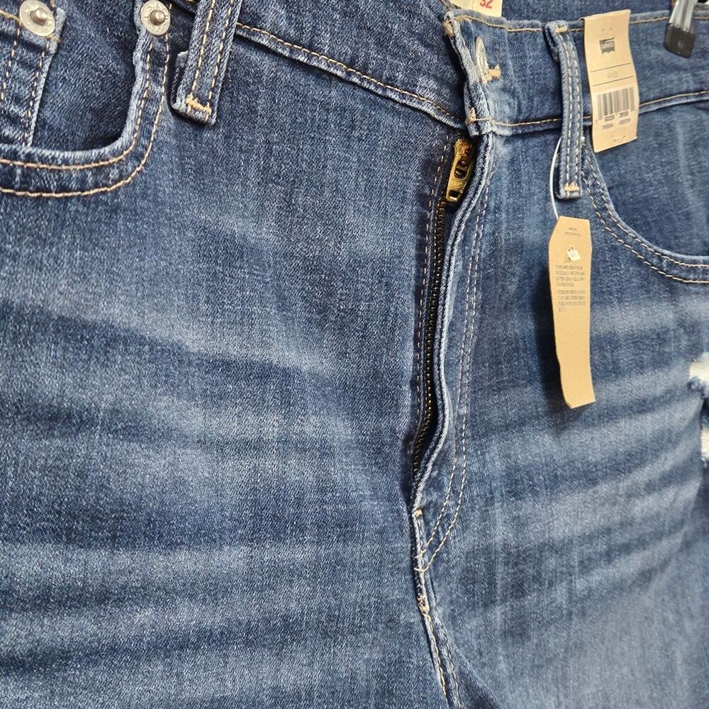 NWT Levi's Mid Length Shorts Size 32 - Picture 4 of 9